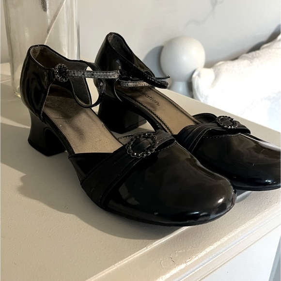 Black Dressy Shoes Chunky Heel Patent Leather Look Girls 4 - Picture 2 of 8